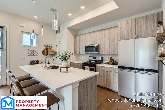 Photo - 1230 Perry St Townhome