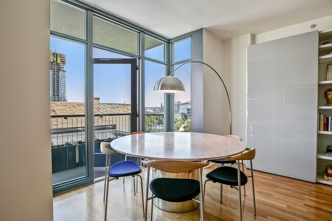 Foto del edificio - Gorgeous designer one bedroom in Hayes Val...