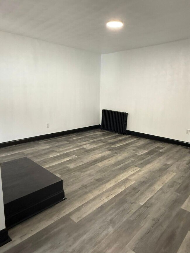 Foto del edificio - Newly updated 3 Bedroom 1 Bathroom house l...