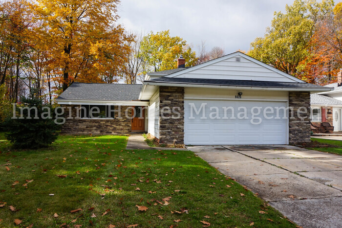 Primary Photo - Renovated 3 Bedroom Split Level in Solon