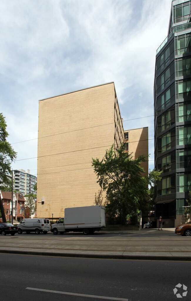 Photo du bâtiment - Oriole Apartments