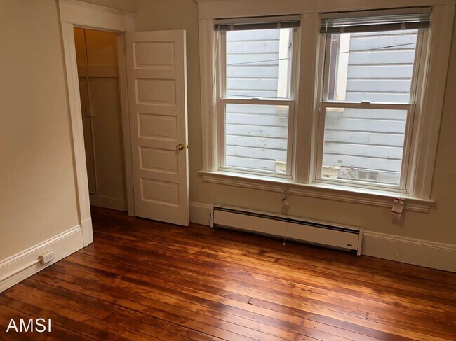 Foto del edificio - 1 br, 1 bath House - 1327 Lyon Street A