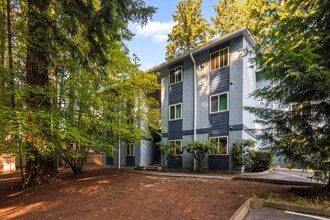 Building Photo - 14022 Juanita Dr NE