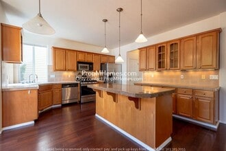 Building Photo - 7561 SW Thornton Dr