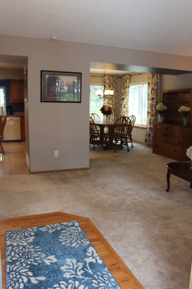 Foto del edificio - 14115 Ponderosa Rd