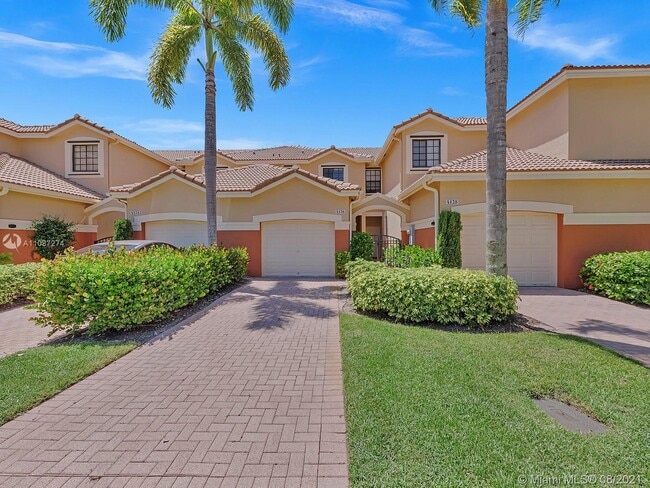 Building Photo - 4126 Forest Dr