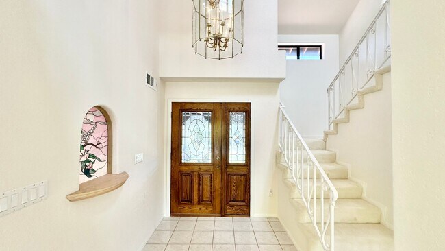 Building Photo - Country Living at its Best in this Two Sto...