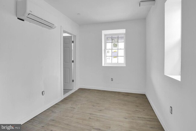 Building Photo - 7037 Ridge Ave