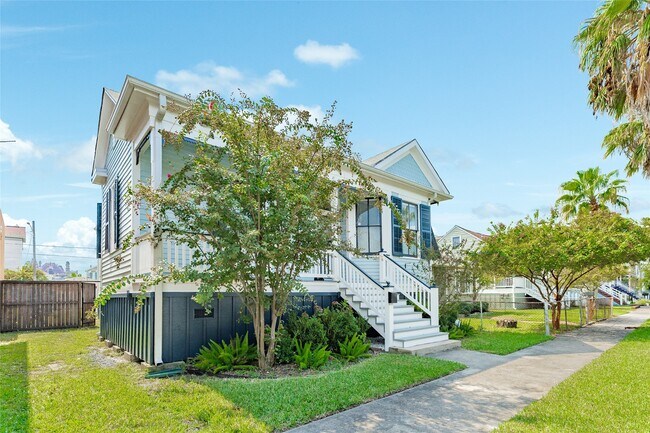 Building Photo - 1407 Winnie St