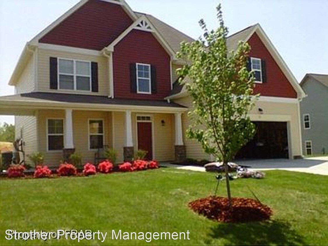 Foto principal - 4 br, 2.5 bath House - 15 Lancaster Court