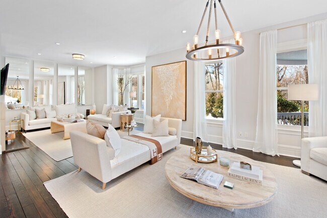 Foto del edificio - 2623 Montauk Hwy