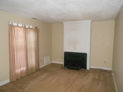 Foto del edificio - 902 Sturbridge Dr