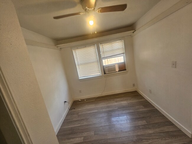 Foto del edificio - 7909 Brutus St