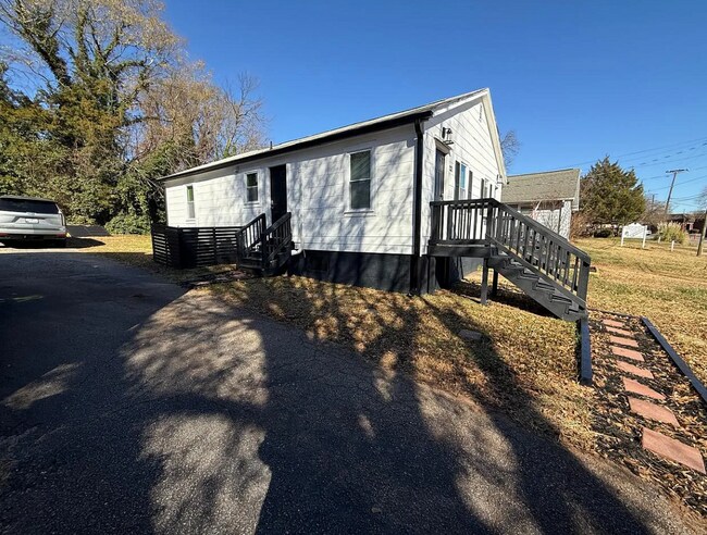 Foto del edificio - 20 Burgess Ave