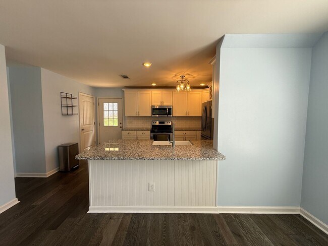 Foto del edificio - Cute 2 Story Home in Lundy Chase
