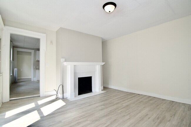 Foto del edificio - 60 Howes St