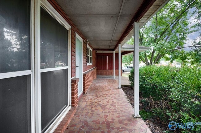 Building Photo - 4210 Toftoy Dr SW