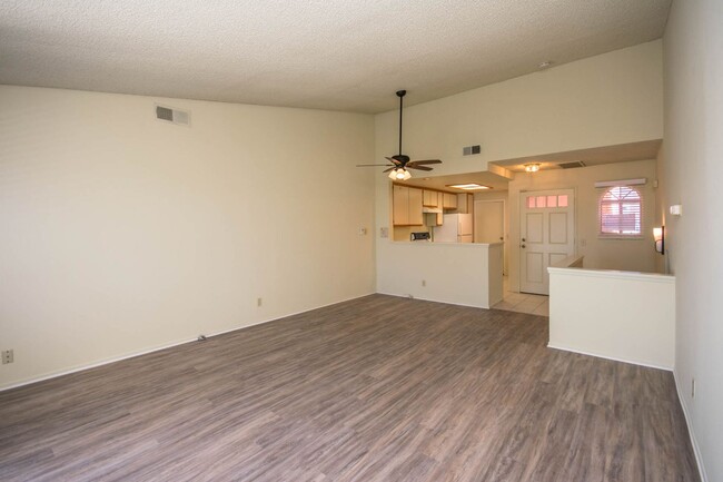 Foto del edificio - 3BR/2Bath Cozy home within Quail Ridge Com...