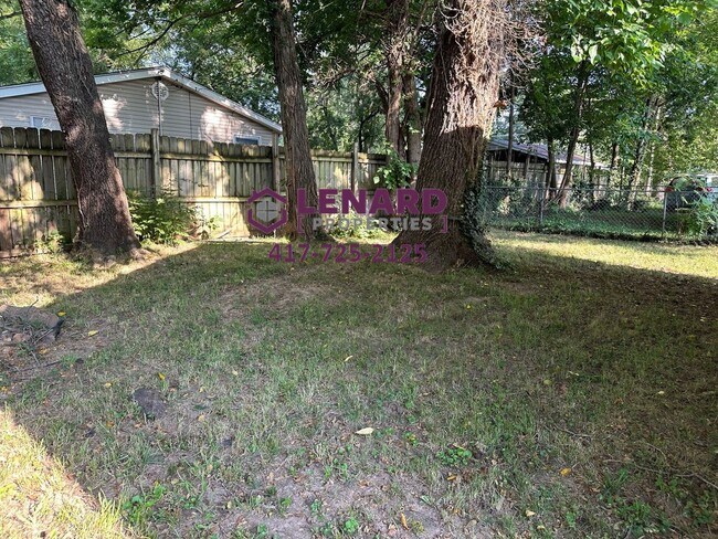 Foto del edificio - Spacious Home Ready For Move In!