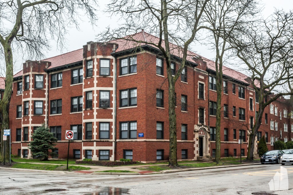 Foto principal - 1015 Dempster St