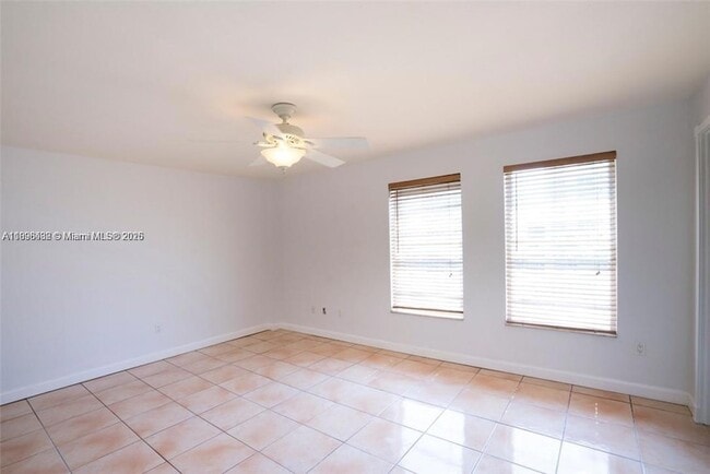 Building Photo - 6545 Indian Creek Dr