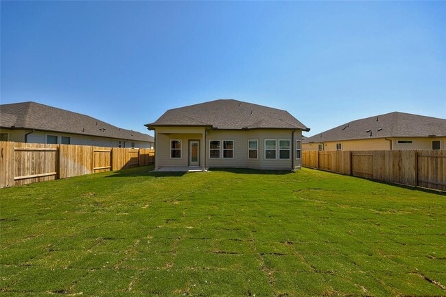 Building Photo - 117 Fairmeadow Downs Dr