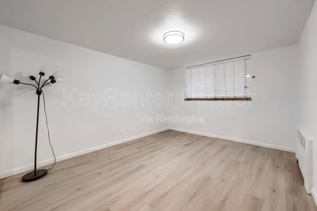 Photo - 1350 Josephine St Apartment