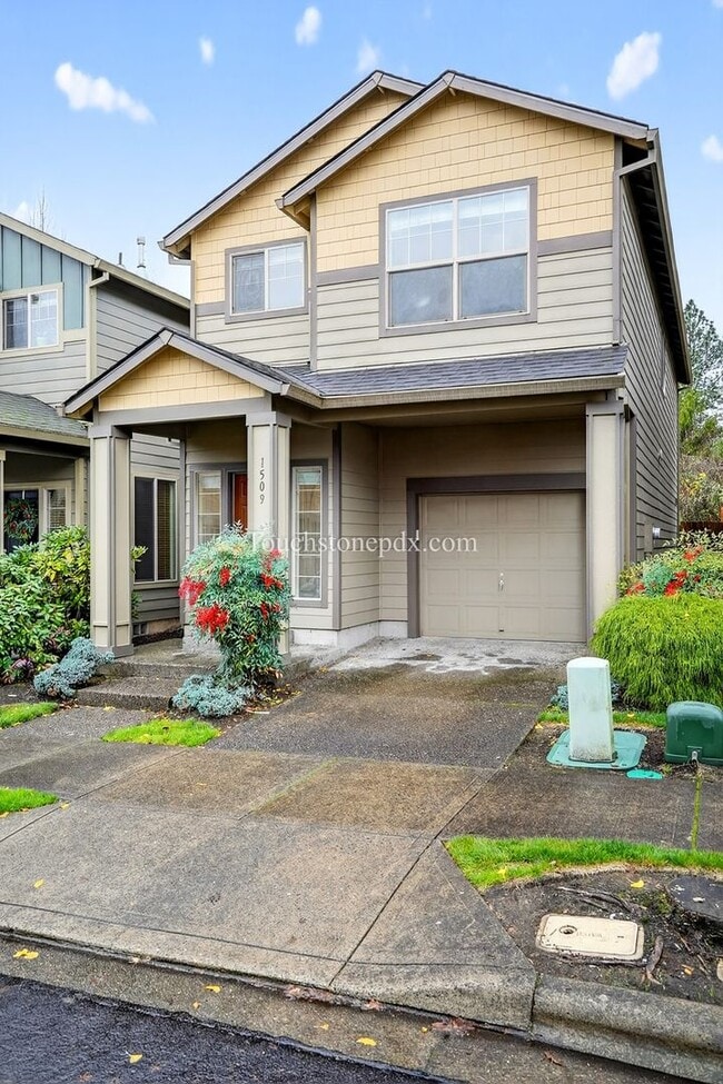 Building Photo - Freshly Updated 3BR Home in Beaverton