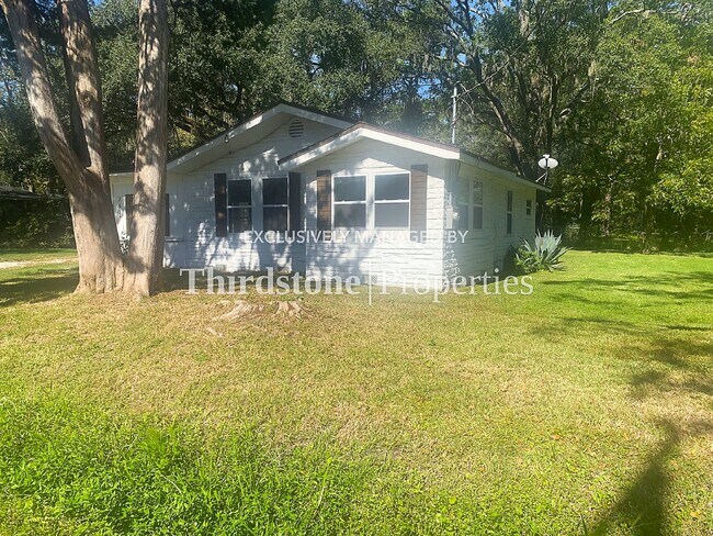 Building Photo - 7637 HAMMOND BLVD, JACKSONVILLE, FL 32220