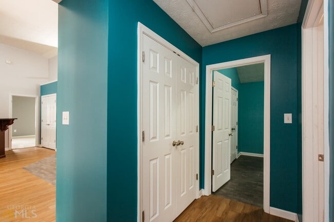 Building Photo - 137 Bristol Woods Dr