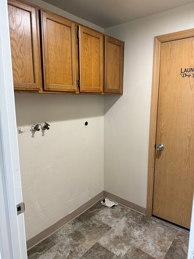 Foto del edificio - Recently remodeled Spanaway 3bd/1.75ba rambler available now!