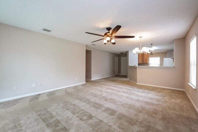 Foto del edificio - 9732 Chirping Way