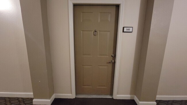 Foto del edificio - Luxury Condo On The Top Floor at Solé in Flagler Village