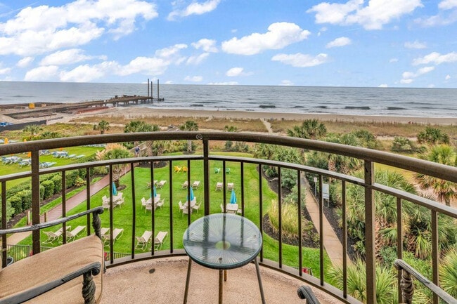 Foto del edificio - 2310 N Ocean Blvd