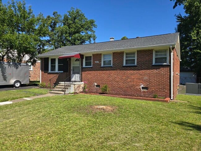 Foto del edificio - 2312 Reed Rd