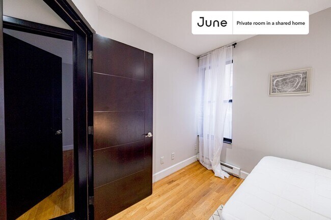 Foto del edificio - Room in Shared 3 bed/1 bath home in Central Harlem