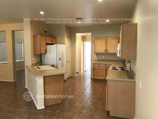 Foto del edificio - 9114 E Boise St