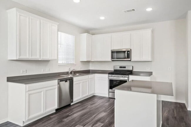 Building Photo - 505 Benicia Cv