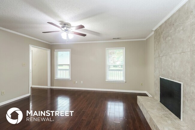Building Photo - 9006 Hunters Pointe Dr