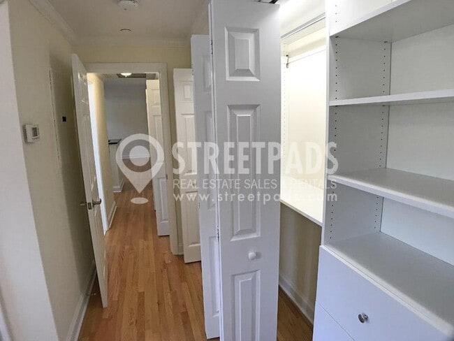 Building Photo - 1 bedroom in Cambridge MA 02138
