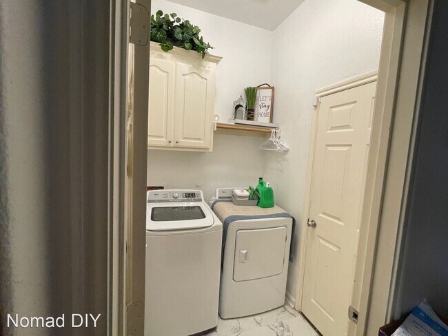 Building Photo - 4 br, 2 bath House - 1506 Lowes Farm Pkwy