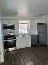 Building Photo - 11813-11847 47 St NW