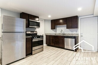 Building Photo - 2968 N Ridgeway Ave