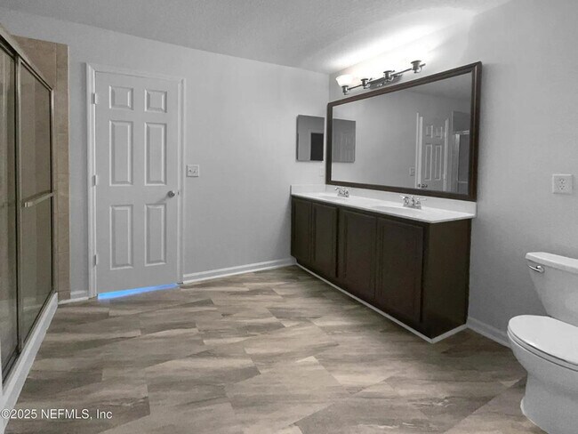 Foto del edificio - 3124 Hidden Lake Cove