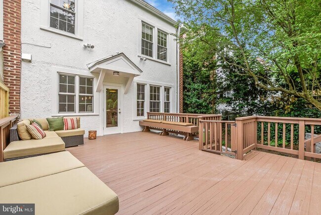 Foto del edificio - 5128 Nebraska Ave NW
