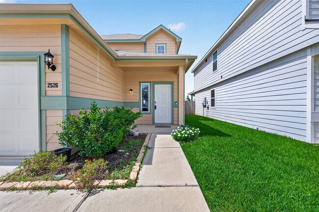 Building Photo - 2526 Sturgeon Wy