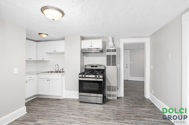 Foto del edificio - 848 Crescent St NE