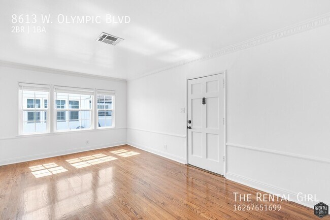 Foto del edificio - Pico-Robertson 2 BR/1BA | Corner Upper Uni...