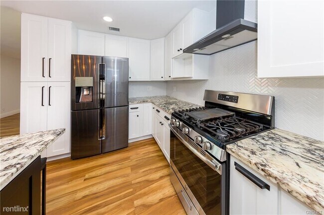 Building Photo - 3 br, 2 bath House - 6533 Lederer Ave