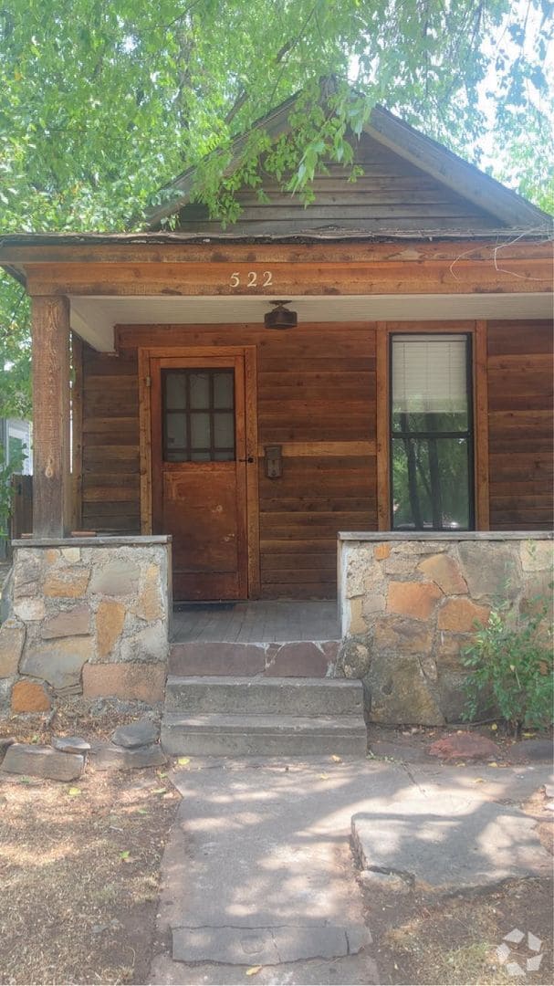 Building Photo - 522 E 3rd Ave